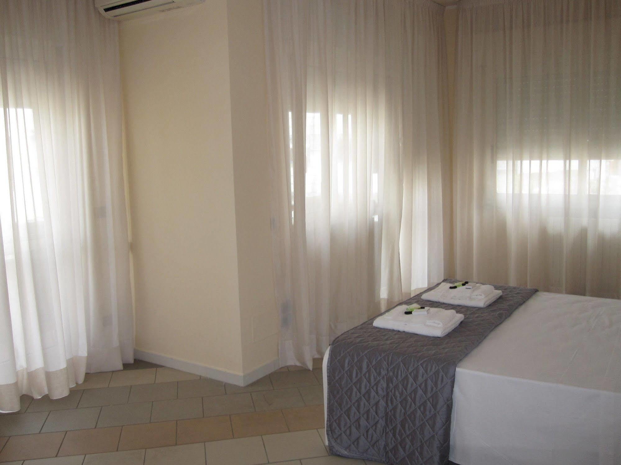 Quarantadue Quindici Hotell Termoli Eksteriør bilde