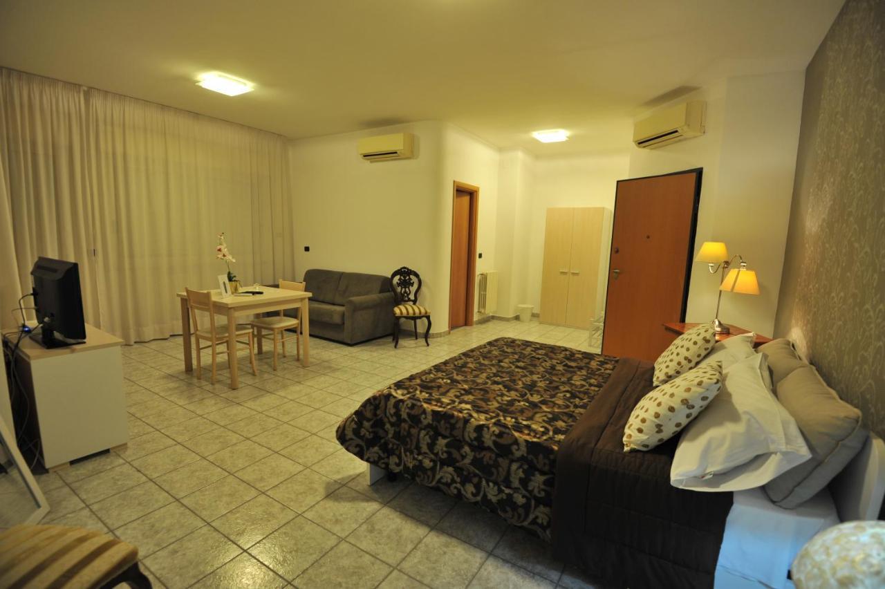 Quarantadue Quindici Hotell Termoli Eksteriør bilde